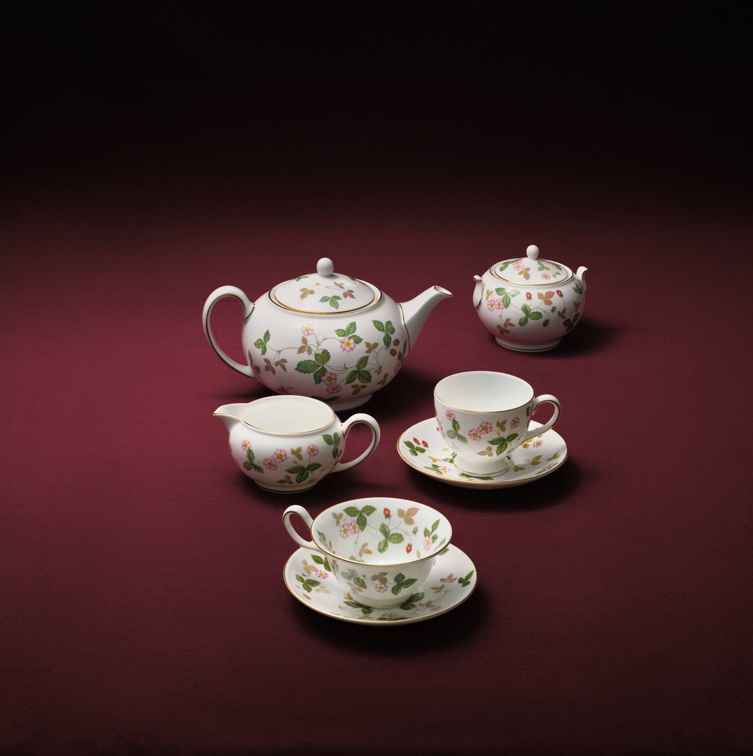  WILD STRAWBERRY ボーンチャイナ　イギリス製 Wild Strawberry | Wedgwood