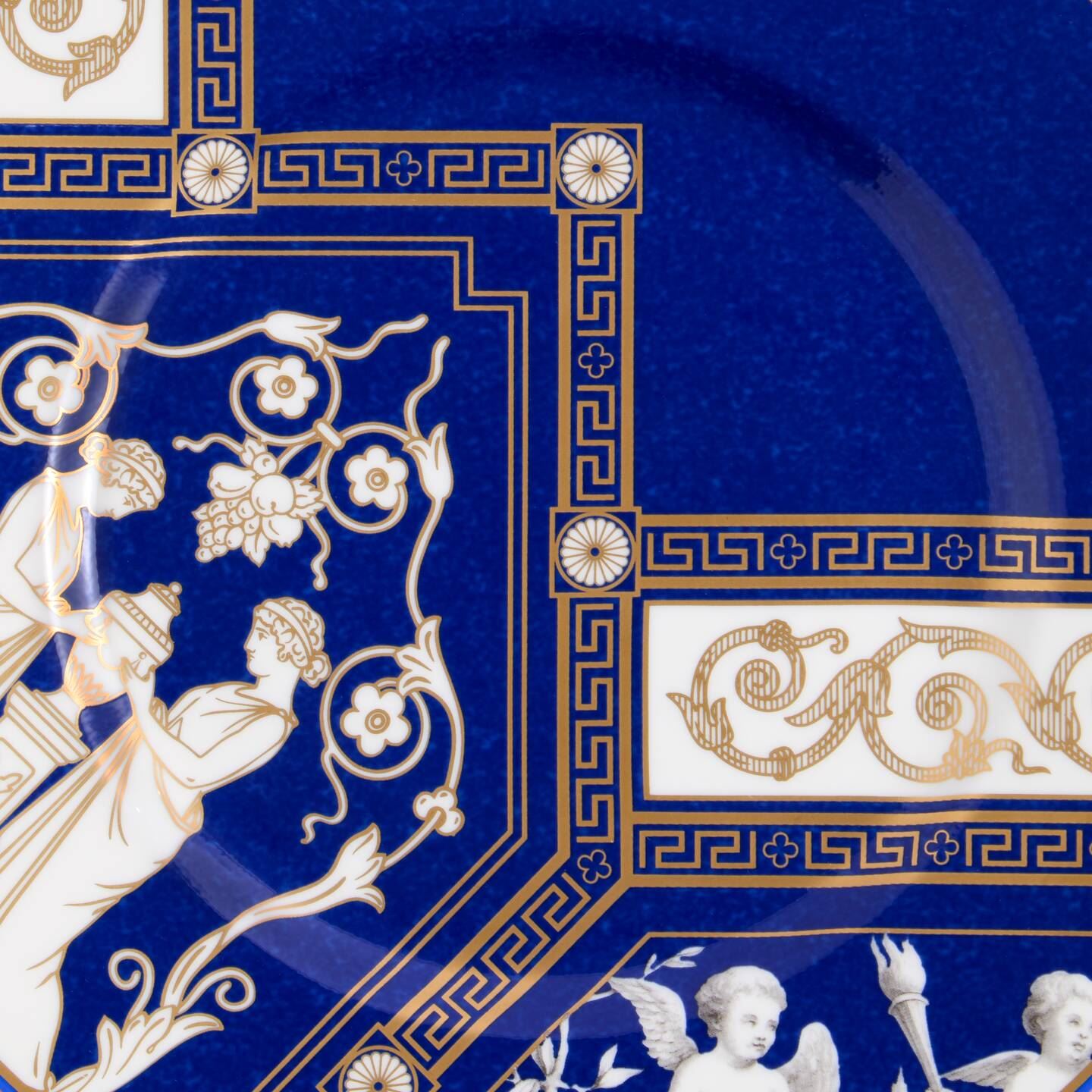 Renaissance Gold Plate | Wedgwood
