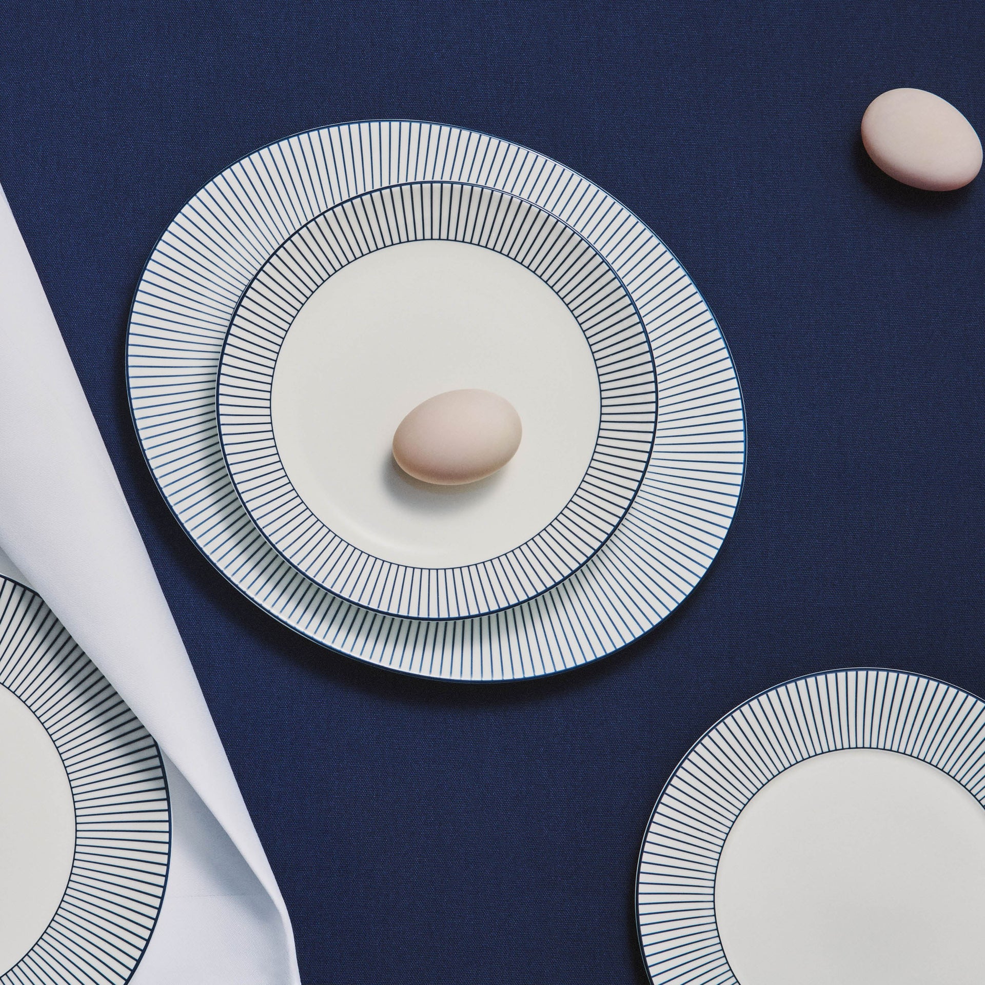 Gio Pinstripe White 8 Piece Dinner Set
