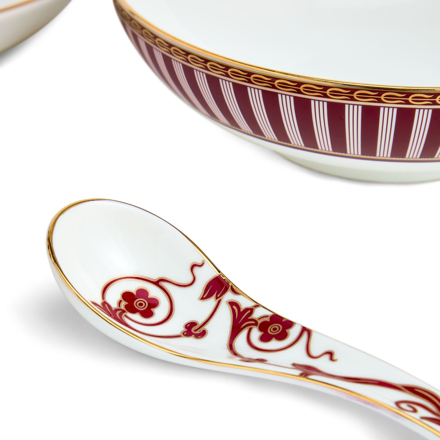 Red Splendour Dinnerware 8 Piece Set