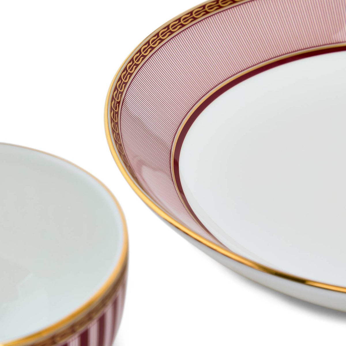 Splendour Red Dinnerware 8 Piece Set
