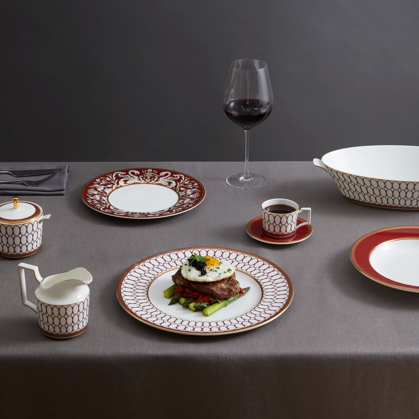 Renaissance Red Dinner Plate