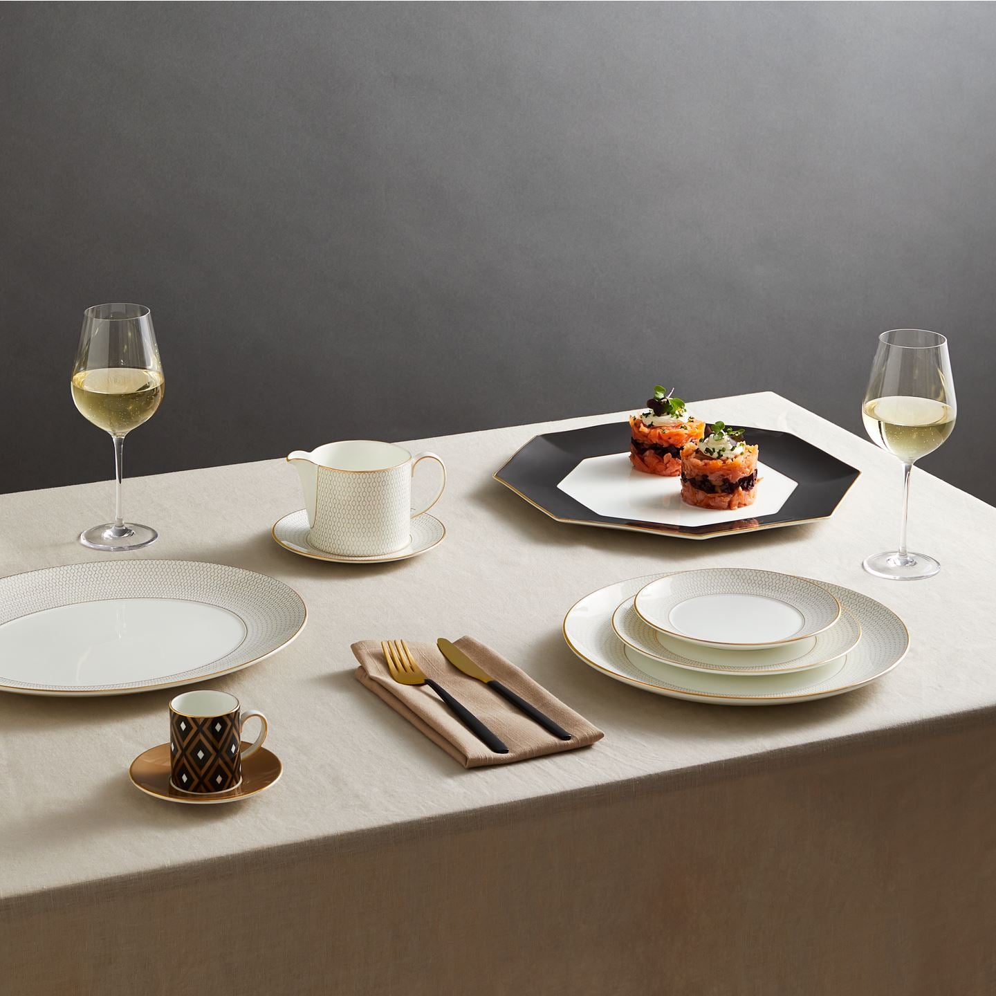 Gio Gold Oval Serving Dish
