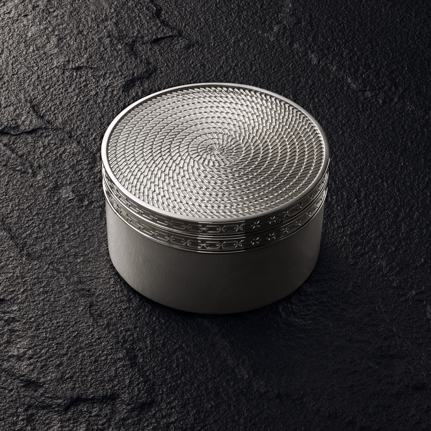 Vera Wang With Love Nouveau Silver Treasure Box