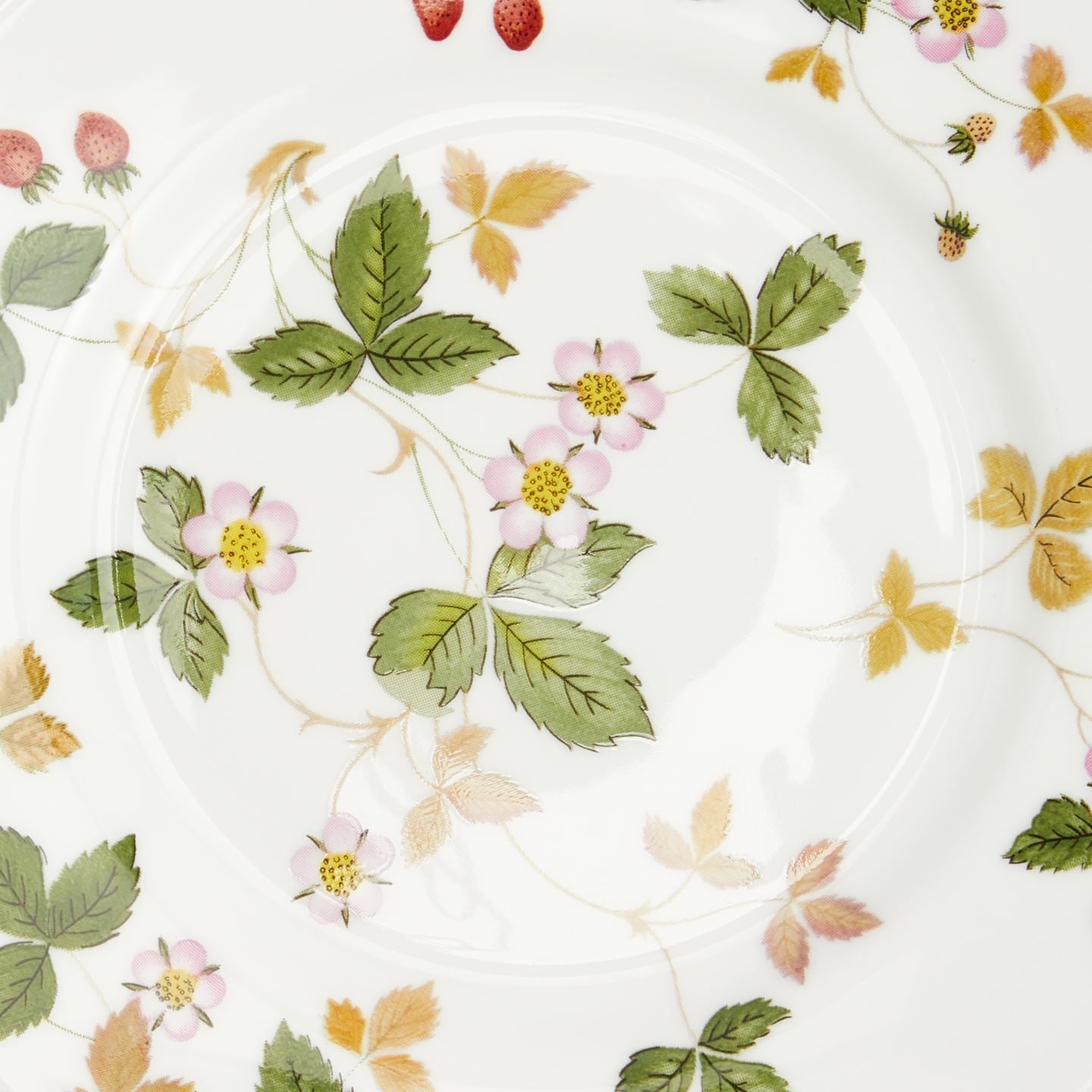 Wild Strawberry Gold Small Side Plate | Wedgwood