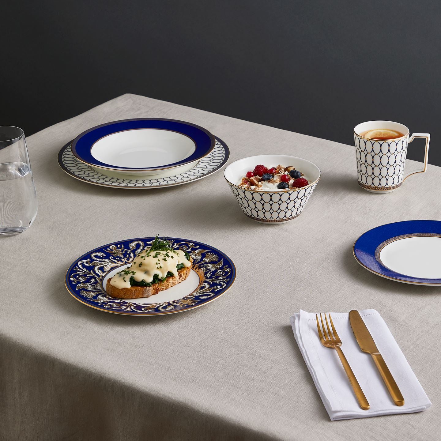 Renaissance Gold Salad Plate | Wedgwood
