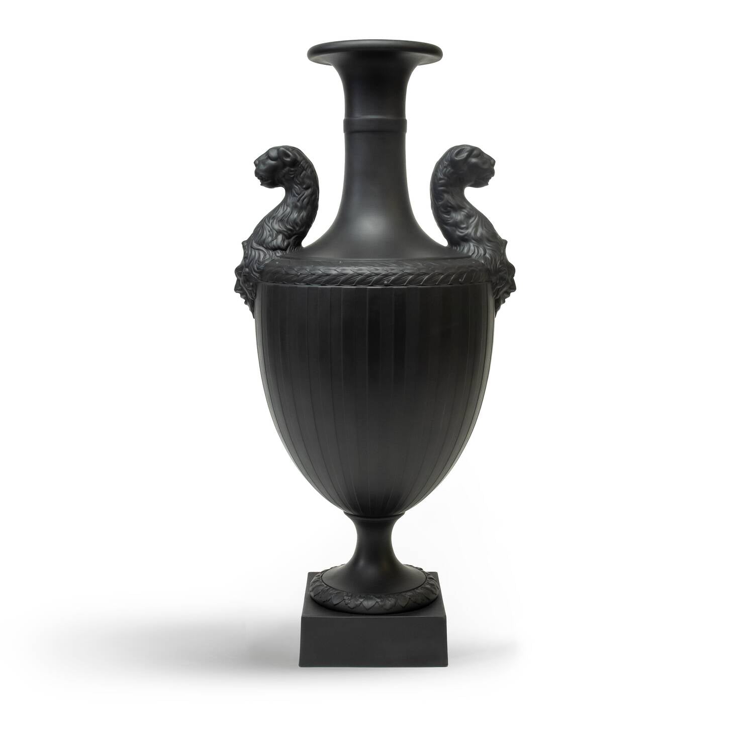 Panther Vase Black