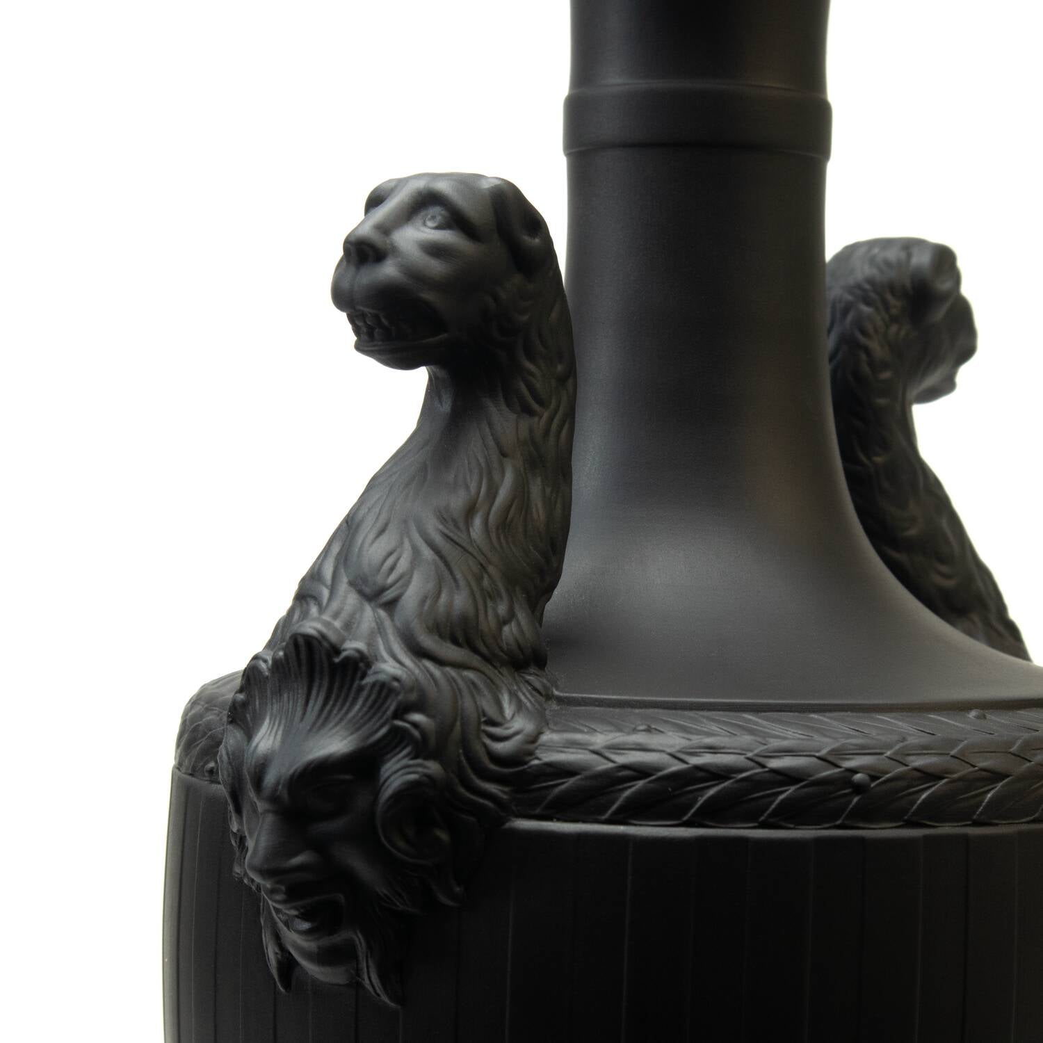 Panther Vase Black