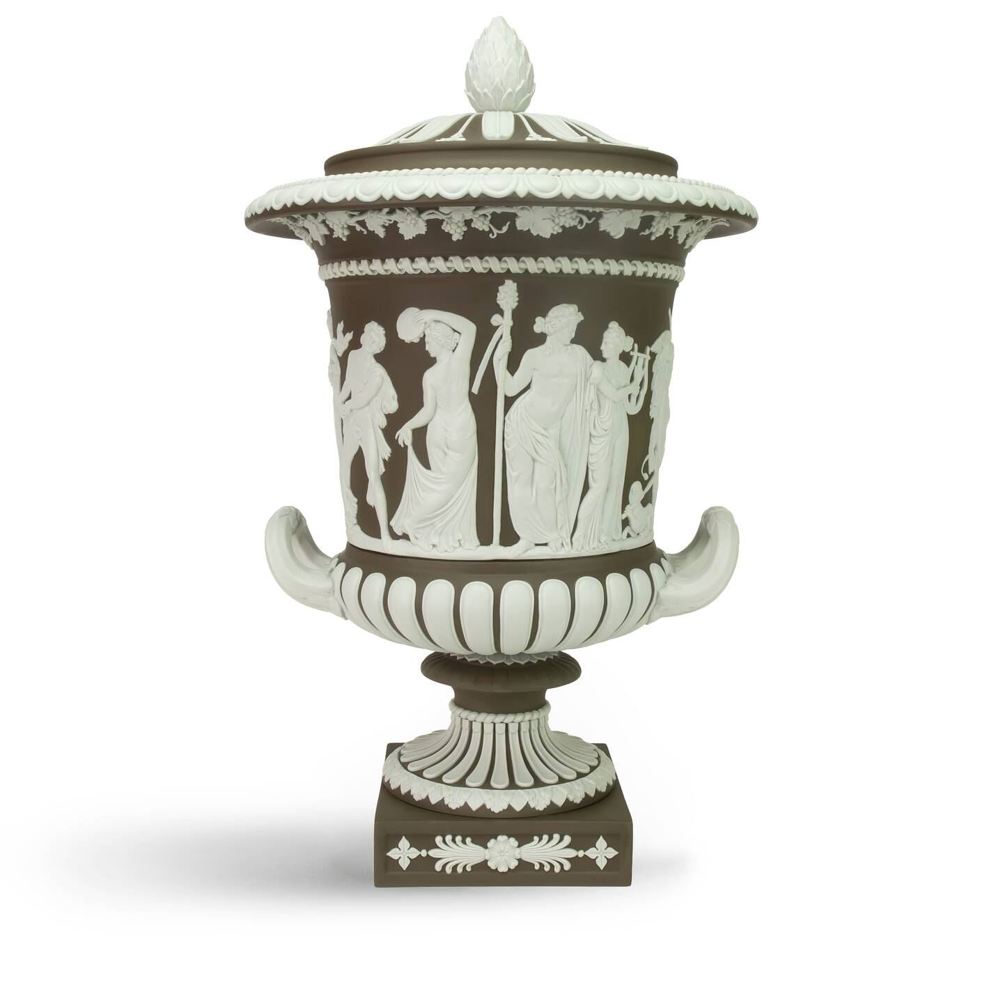 Borghese Vase Marsh Green