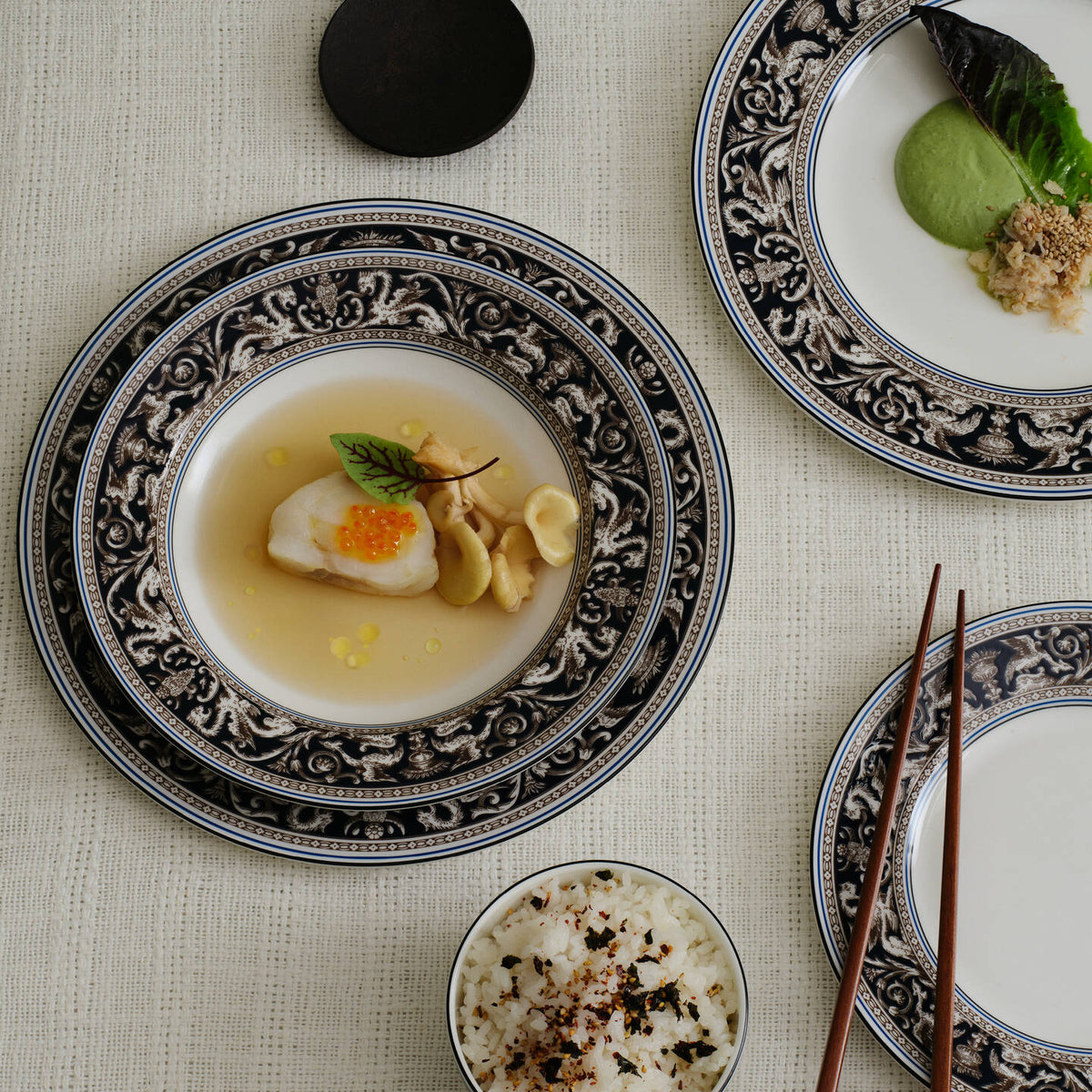 Florentine Navy Dinner Plate